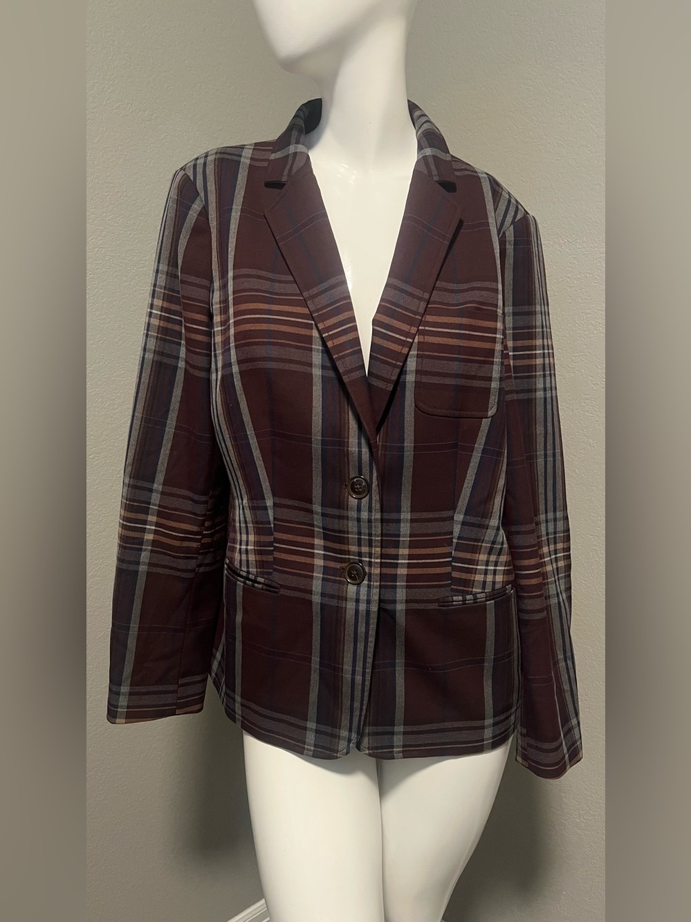Tommy Hilfiger Women’s Burgundy Plaid  2 Front Buttons Blazer Jacket Size 10